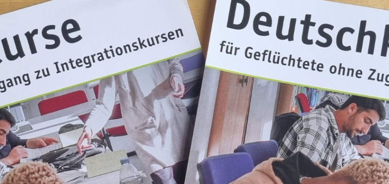 Flyer der Deutschkurse bei Tür an Tür. Kurszeitraum: 31. März – 18. Juli 2025. Jetzt anmelden.