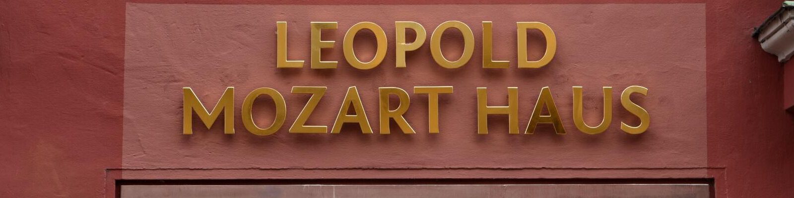 Schild vom Mozarthaus; Foto: Ruth Plössel