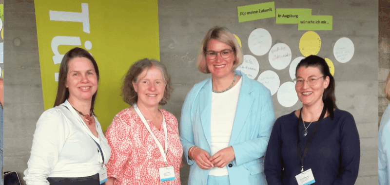 Tür an Tür beim Neubürgerempfang Augsburg 2025