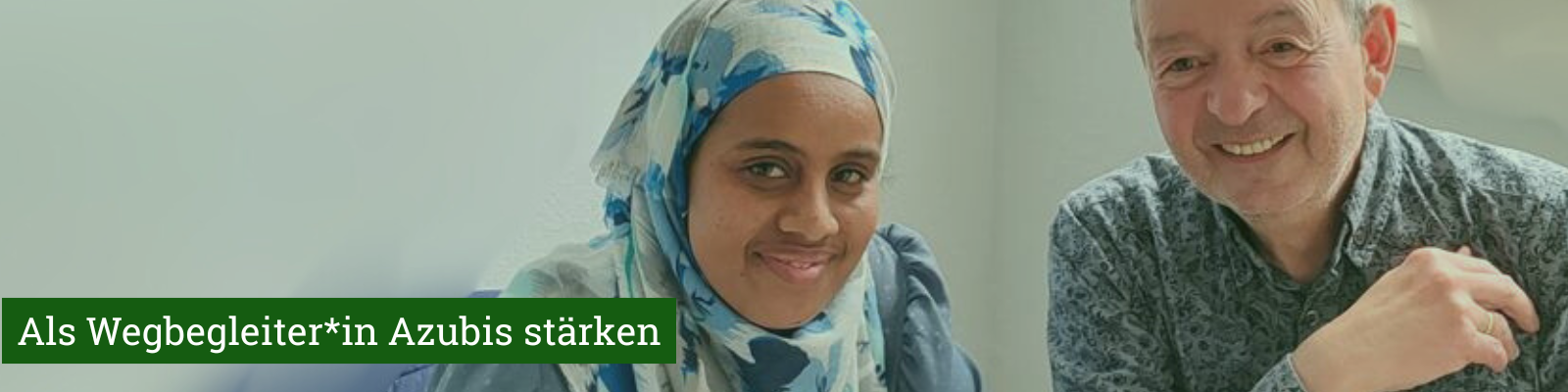 Wegbegleiter*innen gesucht bei Tür an Tür – Ehrenamtliche unterstützen Auszubildende mit Fluchterfahrung.
