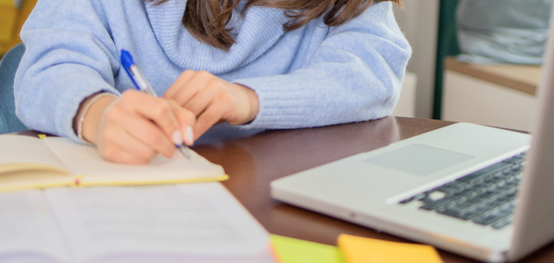 Projektmitarbeiter digitale inklusive Bildung Augsburg Tür an Tür Service UG